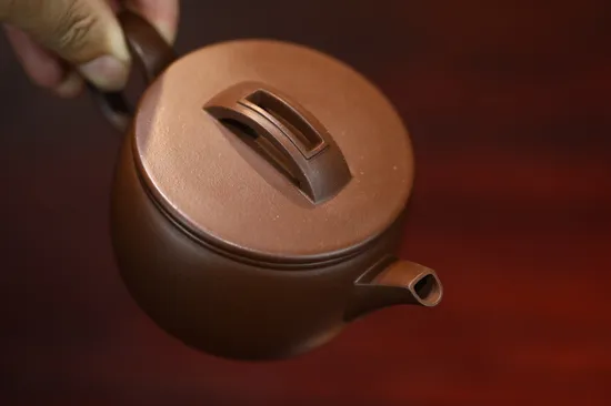 Yixing Zisha Teapot: Aged Purple Clay, 180cc, 10-Hole Filter 4