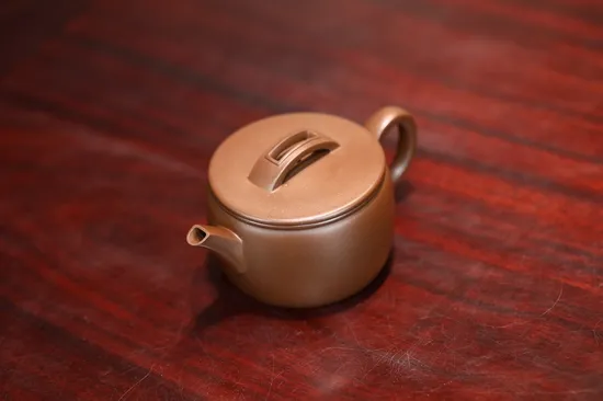 Yixing Zisha Teapot: Aged Purple Clay, 180cc, 10-Hole Filter 5