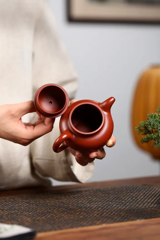 Best Yixing Zisha Teapots | Handcrafted Clay Artisan Teapots 4