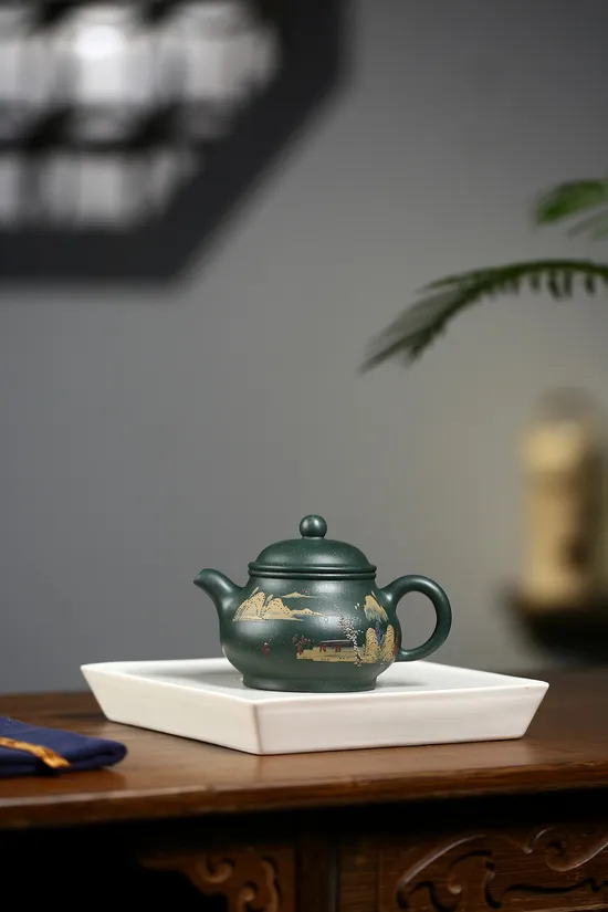 Master Bao Yuhua Yixing Teapot – 260cc Classic Pan Design 4