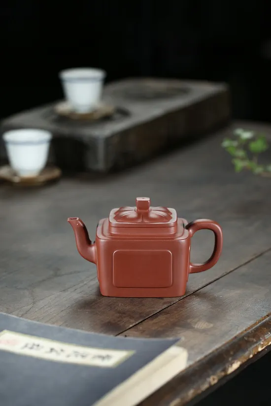 Zisha Teapots: Di Cao Qing clay | Yang Junbao craftsmanship | 280cc capacity 3