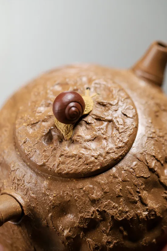 Yang Junbao Handcrafted Yixing Clay Teapot - Artisan Zisha Teapots 1