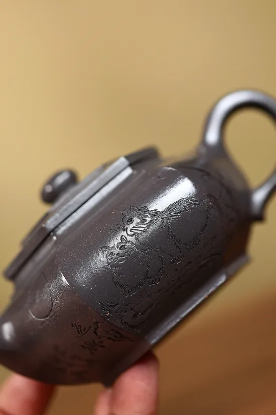 Authentic Yixing Zisha Clay Teapot | Handcrafted Collectible Da Bin Liu Fang 6