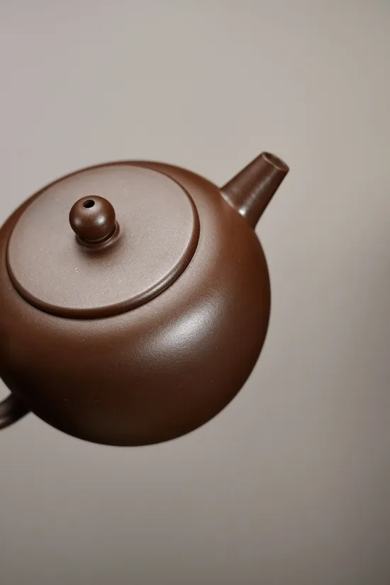 Yixing Teapot | Premium Purple Clay Teapot Craftsmanship 6