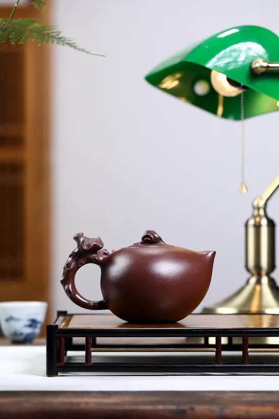 Yixing Clay Teapot: Sheng Tao Collector's Handmade Artistry 2
