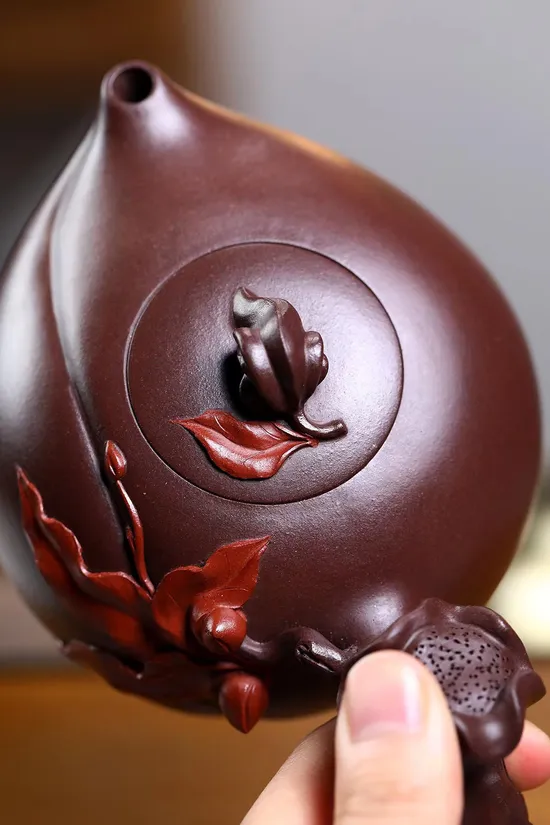 Yixing Clay Teapot: Sheng Tao Collector's Handmade Artistry 6