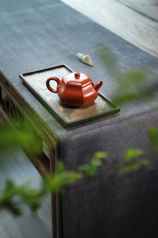 Premium Yixing Zisha Teapot | Handcrafted Clay Artisan Pottery 2