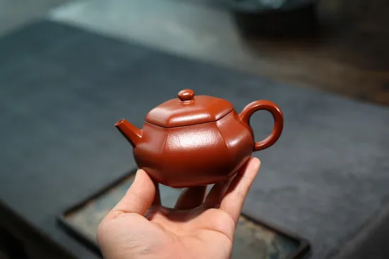 Premium Yixing Zisha Teapot | Handcrafted Clay Artisan Pottery 4