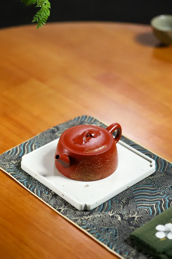 Premium Yixing Clay Teapot | Handcrafted Masterpiece | 180cc 2