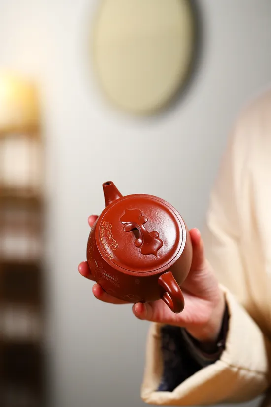 Premium Yixing Clay Teapot | Handcrafted Masterpiece | 180cc 3