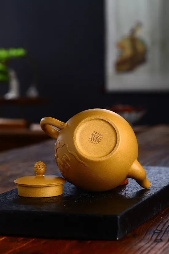 Premium Yixing Clay Teapot - Handcrafted Zen Design by Artisan Xu Liuming 6