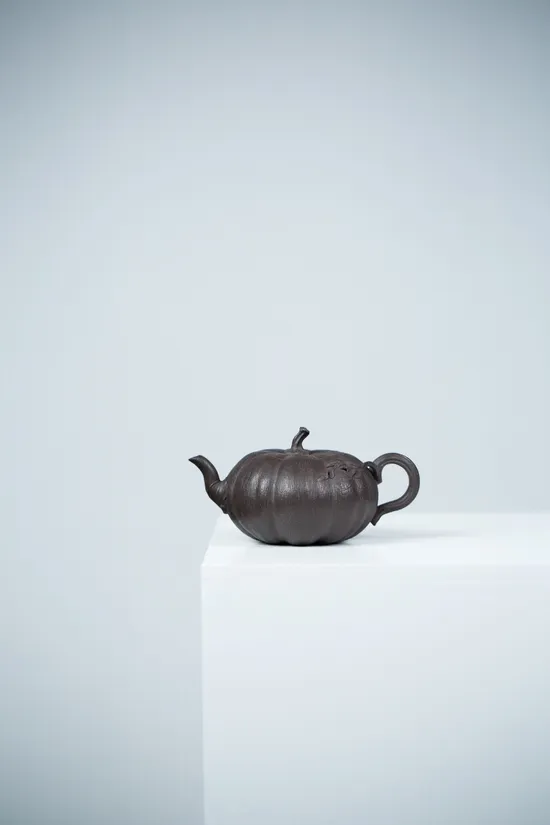 Best Yixing Teapots | Premium Celadon Clay & Classic Design 2