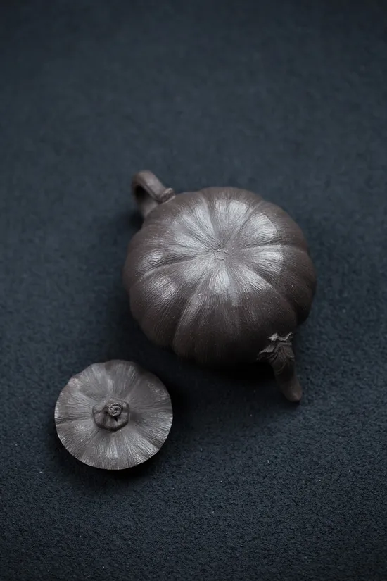 Best Yixing Teapots | Premium Celadon Clay & Classic Design 4