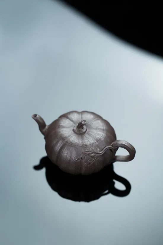 Best Yixing Teapots | Premium Celadon Clay & Classic Design 7