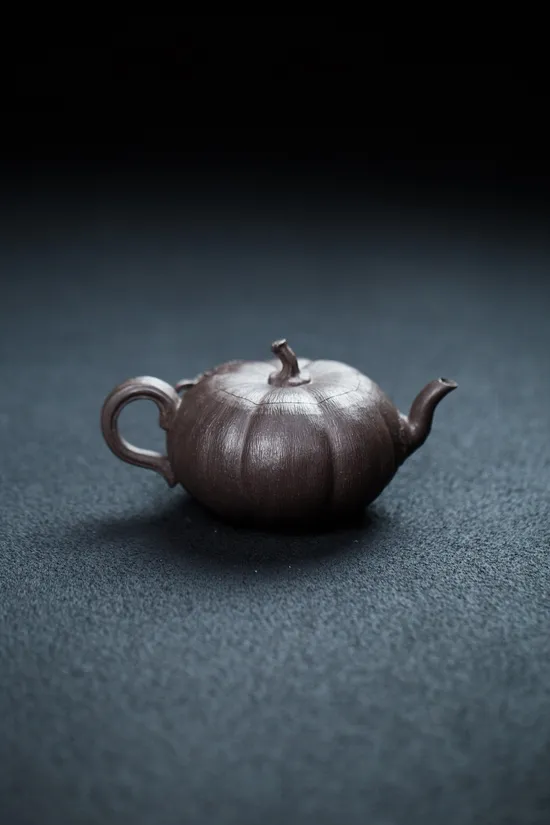 Best Yixing Teapots | Premium Celadon Clay & Classic Design 8