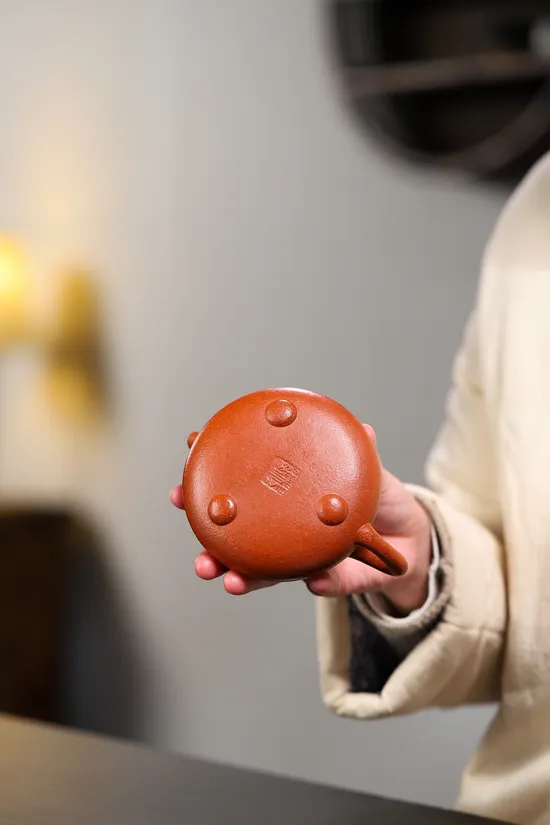 Zisha Teapots: 2 | 700 CNY | 220cc capacity | Hongjiangpo clay 3