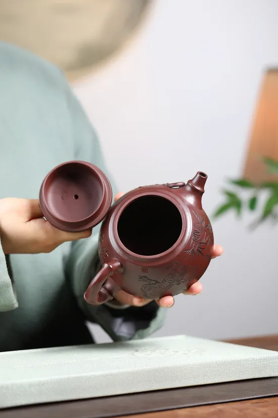 Zisha Teapots: Bamboo Rhythm | 6 | 000 CNY 2