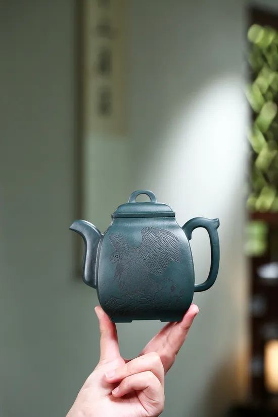 Yixing Zisha Clay Teapot - National Master Handcrafted Republic Green 1
