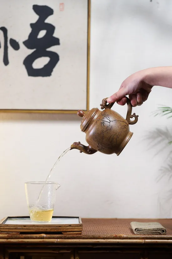 Premium Yixing Zisha Teapot | Handcrafted Clay Art | Xu Shijuan 6