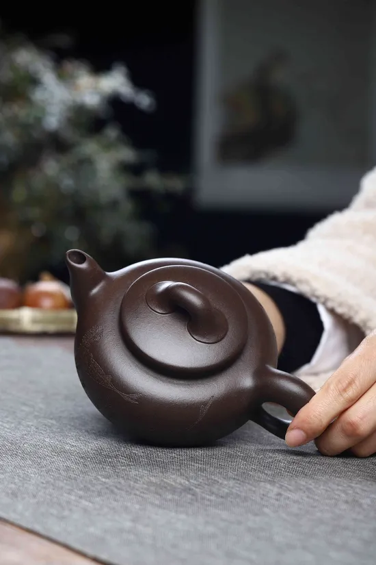 Premium Yixing Zisha Teapot - Antique Craftsmanship & Collector's Edition 4