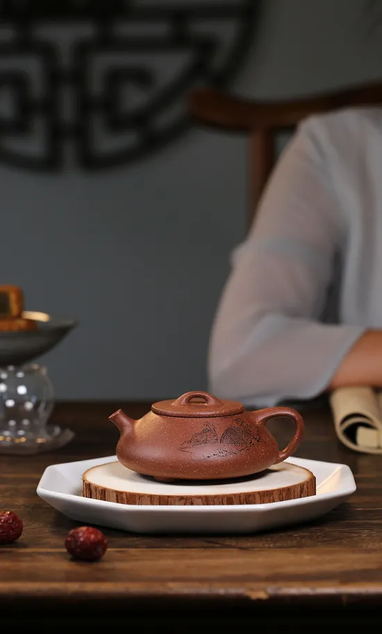 Premium Zisha Clay Teapot | Artisan-Crafted Yixing Teapot 4