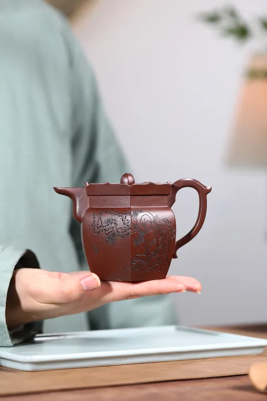 Zisha Teapots: Monk's Hat | 21 | 000 CNY 1
