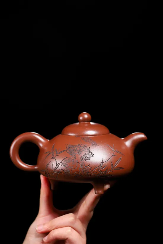 Master Xu Nan Yuru Zisha Teapot - Premium Purple Clay Artistry 2