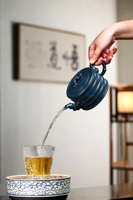 Premium Yixing Zisha Teapot Handcrafted Artisan Collectible 1