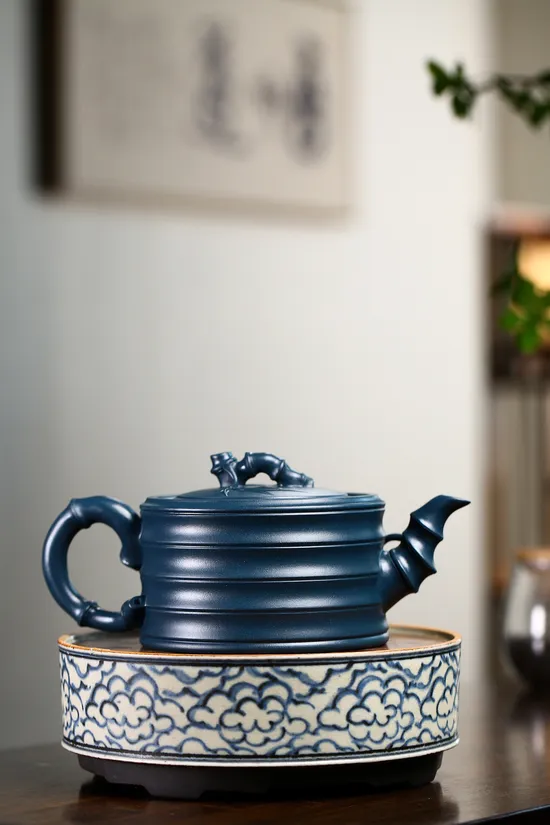 Premium Yixing Zisha Teapot Handcrafted Artisan Collectible 5