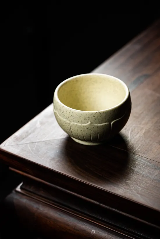 Lotus Petal Yixing Teapot | Handcrafted Zisha Clay Artisan Teacup 5