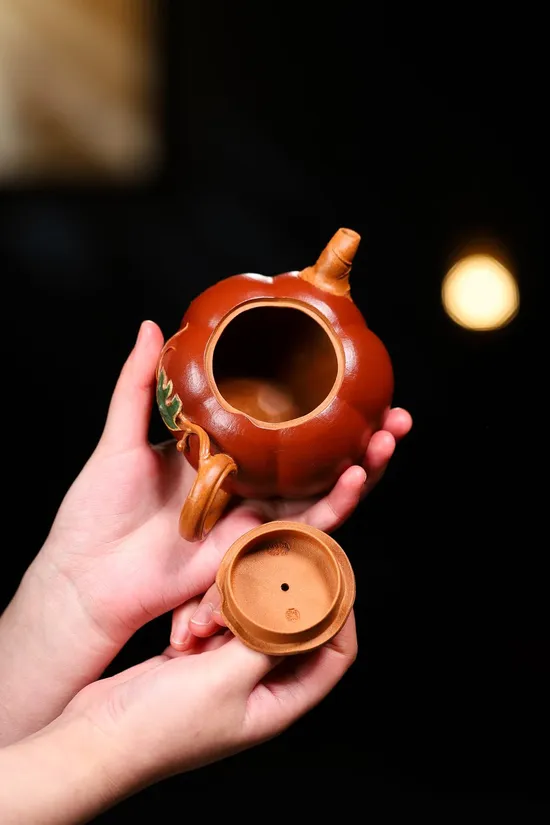 Yixing Zisha Clay Teapot - Hand-Crafted Pumpkin Design, 260cc 6