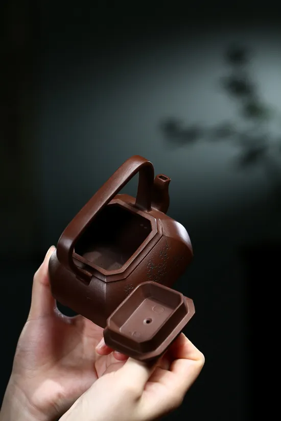Zisha Teapots: Square Corner Drawn Handle | raw purple clay 5