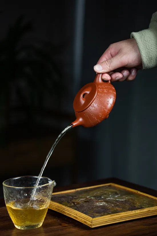 Yixing Zisha Teapot - Classic Shipiao Design, Handcrafted Ceramics 6
