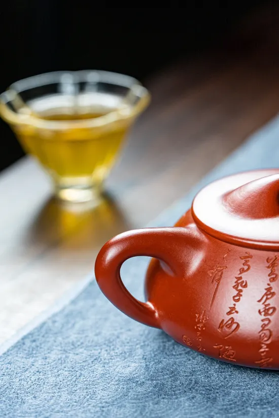 Yixing Zisha Teapot - Classic Shipiao Design, Handcrafted Ceramics 7