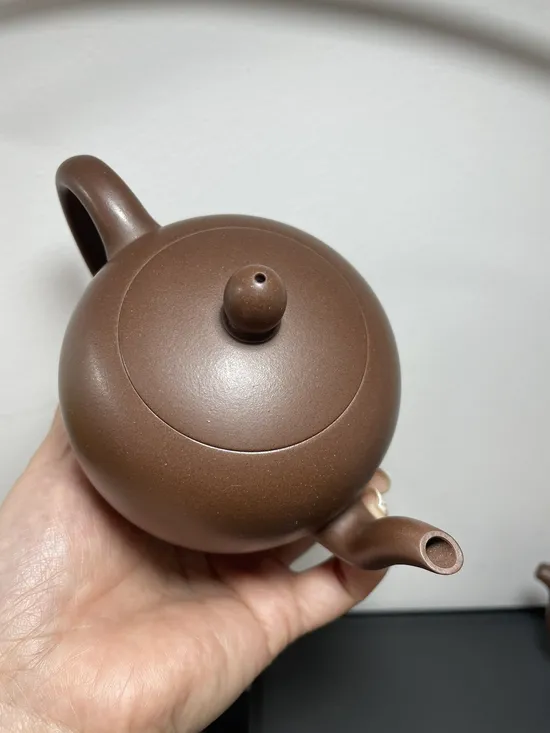 Handcrafted Yixing Teapot Beauty’s Shoulder – Premium Zisha Clay 280cc 1
