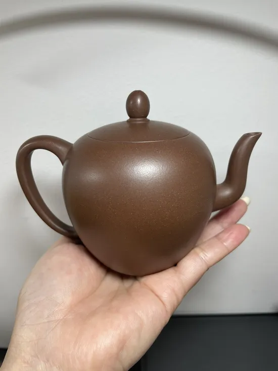 Handcrafted Yixing Teapot Beauty’s Shoulder – Premium Zisha Clay 280cc 7