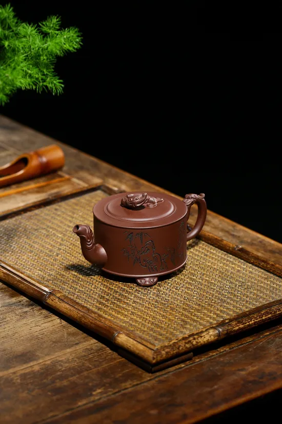Yixing Zisha Teapot - Handcrafted 80cc Purple Clay Pot with Dragon Art 1