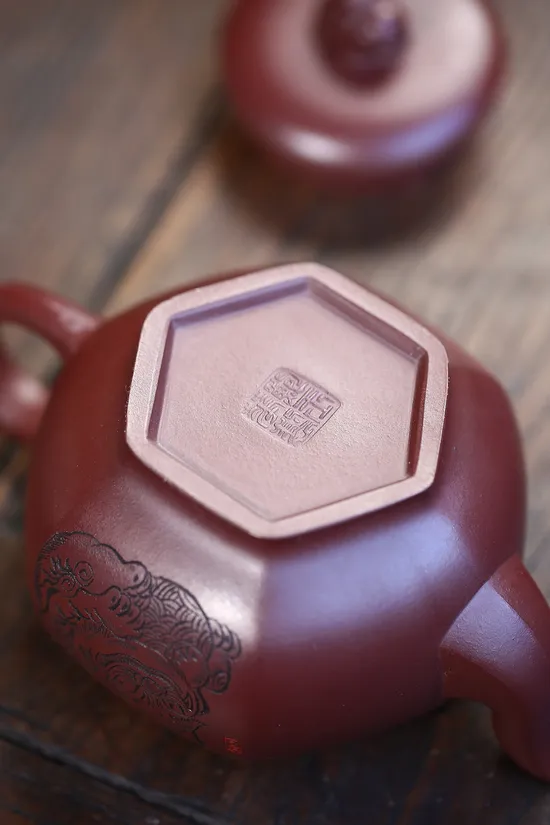 Yixing Clay Teapot - Handcrafted Premium Elephant Design Teapot 4