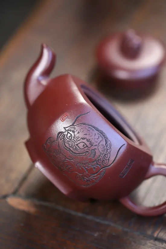 Yixing Clay Teapot - Handcrafted Premium Elephant Design Teapot 6