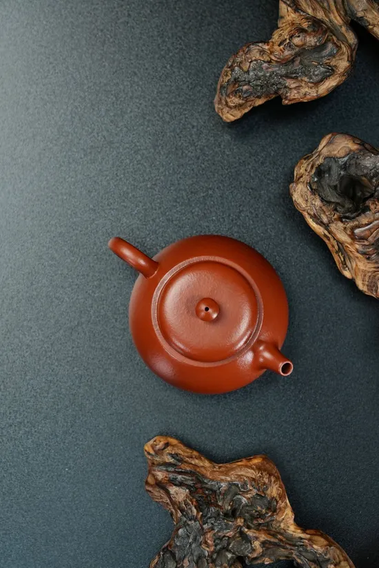 Ming Style Yixing Clay Teapot | Handcrafted Zisha Art for Tea Brewing 6