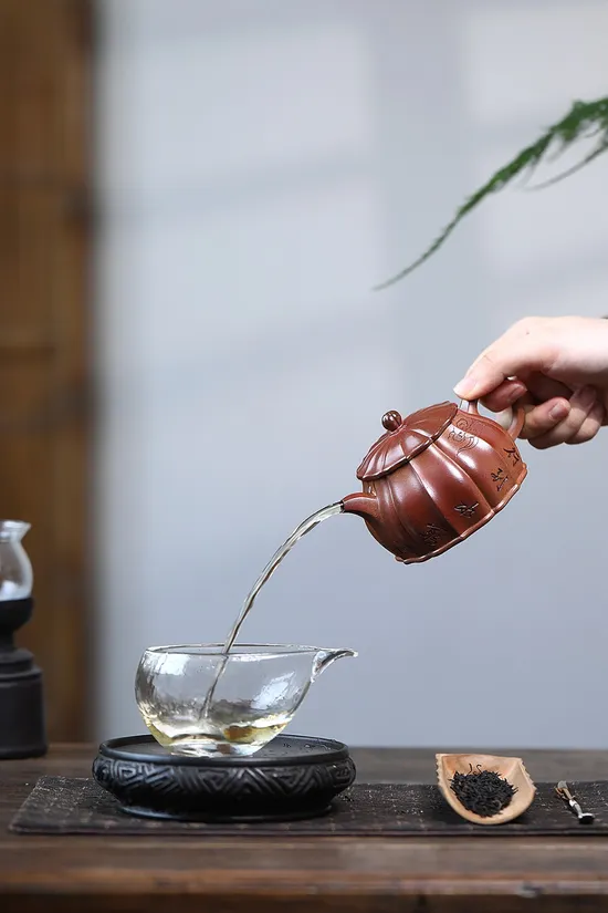 Yixing Zisha Teapot | Handcrafted Clay Artistry & Collectible Design 2