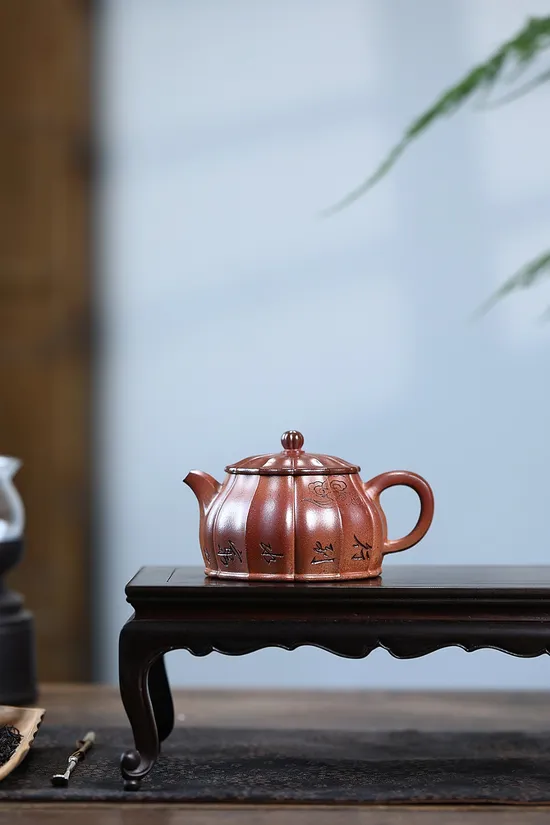 Yixing Zisha Teapot | Handcrafted Clay Artistry & Collectible Design 3