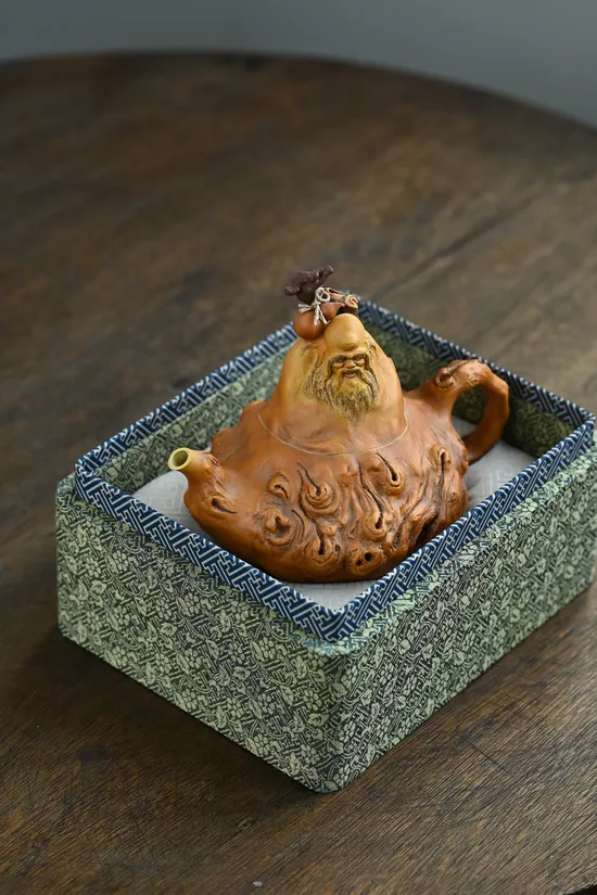 Handcrafted Yixing Clay Teapot - Longevity Symbol & Artisan Craft 1