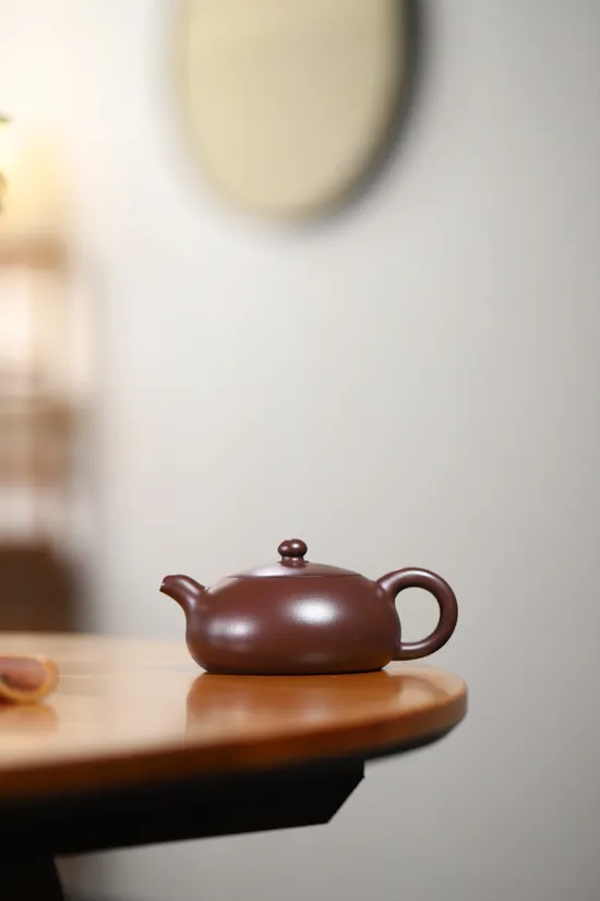 Handcrafted Yixing Purple Clay Half-Moon Teapot - Artisan Craftsmanship 3