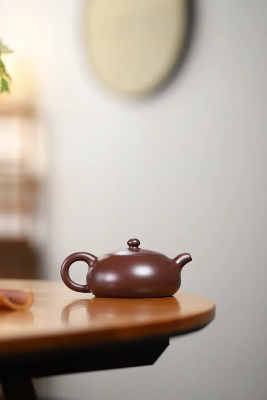 Handcrafted Yixing Purple Clay Half-Moon Teapot - Artisan Craftsmanship 9
