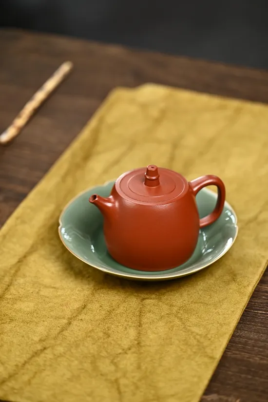 Premium Yixing Teapot by Sun Jianfang | Handcrafted Clay Art 2