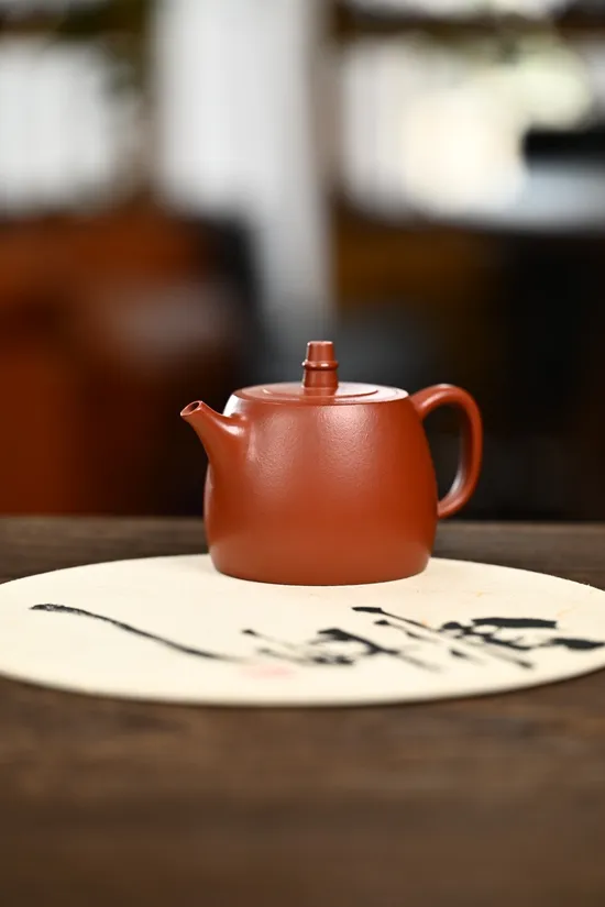 Premium Yixing Teapot by Sun Jianfang | Handcrafted Clay Art 3