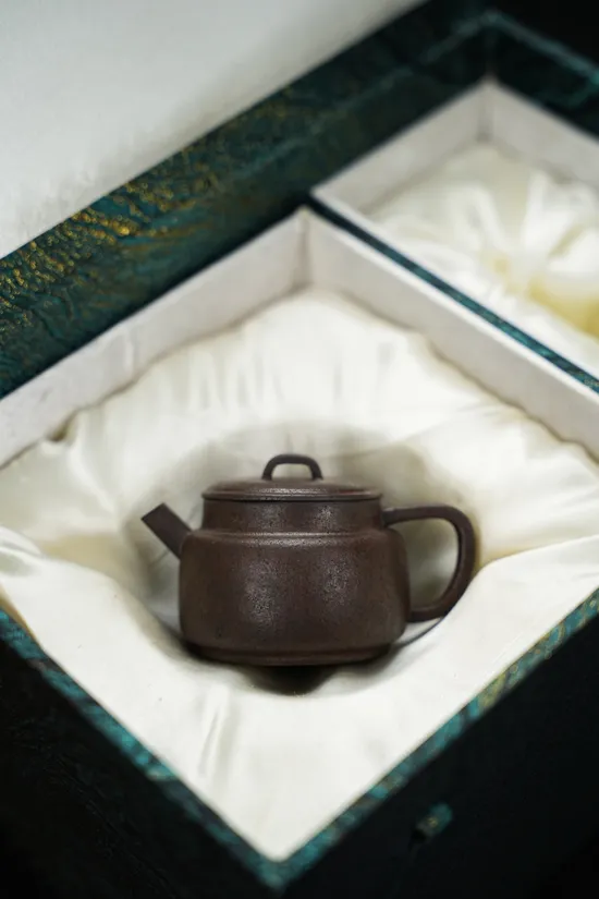 Yixing Zisha Teapot | Handcrafted Clay Pot, Ancient Firing Technique 5