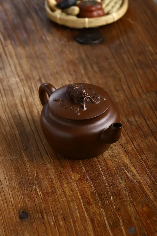 Zisha Teapots: Silk Ribbon Lion Knob | Di Jiaojiao 8