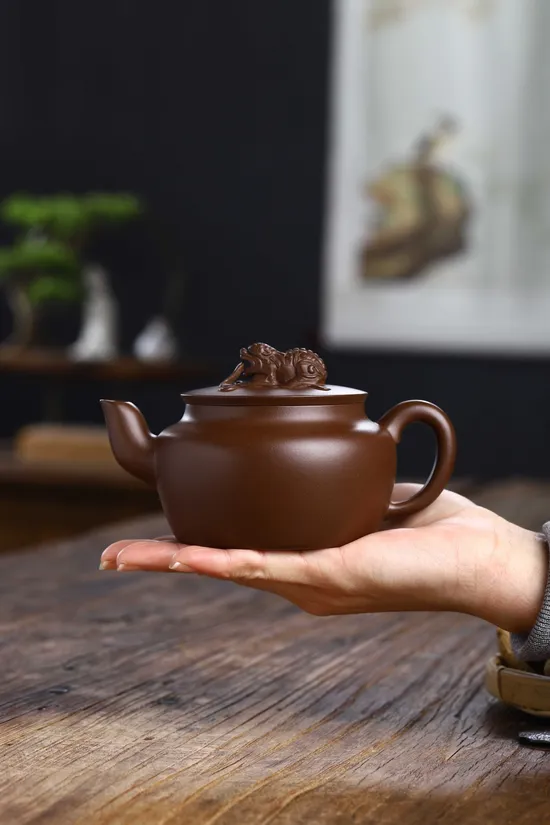 Zisha Teapots: Silk Ribbon Lion Knob | Di Jiaojiao 9